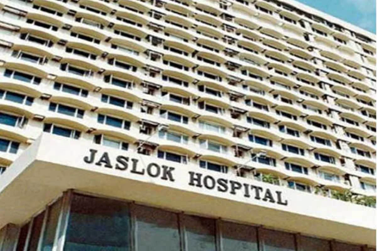 Jaslok Hospital illustration
